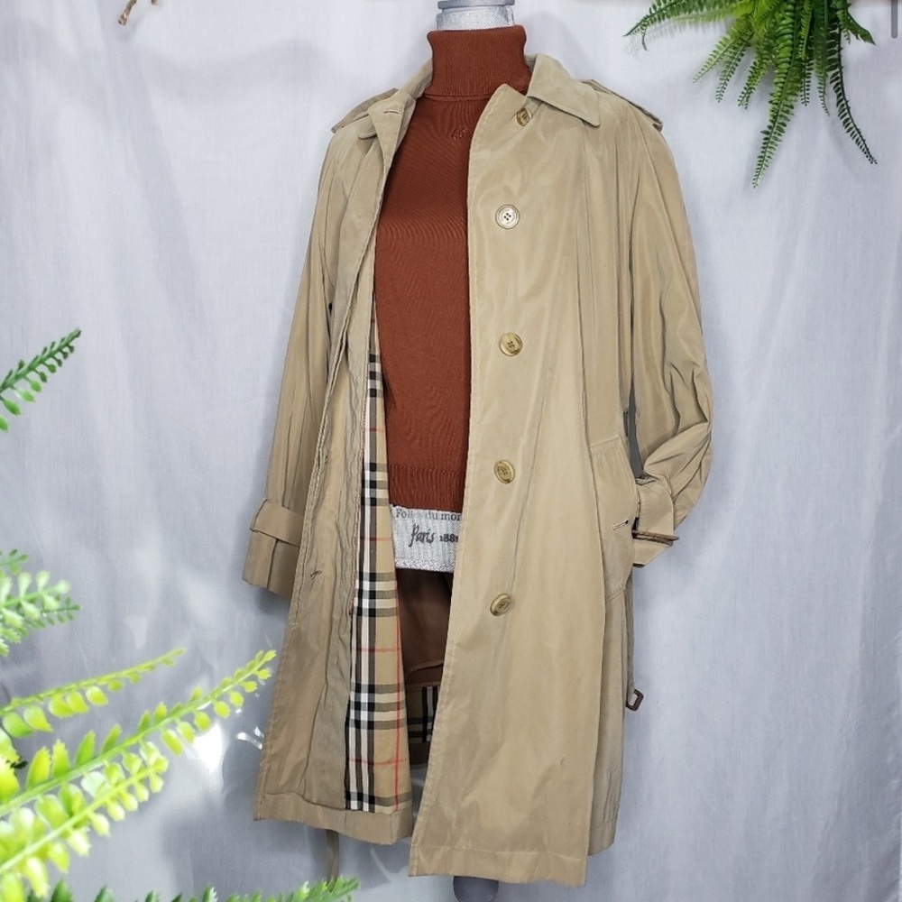 Burberry Classic Vintage Nova Check Trench Coat